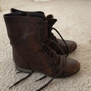 Steve Madden Combat  Boots